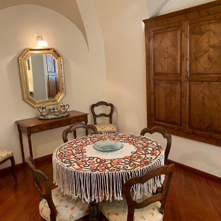 Casa Di Marzi Apartment อาออสตา ภายนอก รูปภาพ
